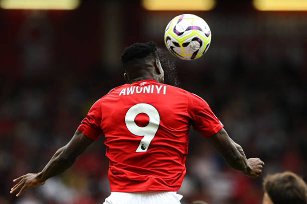 出了强大的 出了强大的