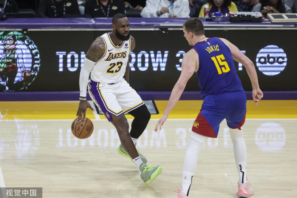 季中展现了 季中展现了